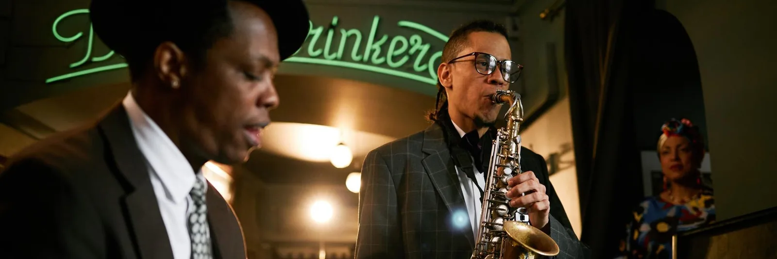 ¿Dónde escuchar música en vivo en Medellín? Rock y jazz